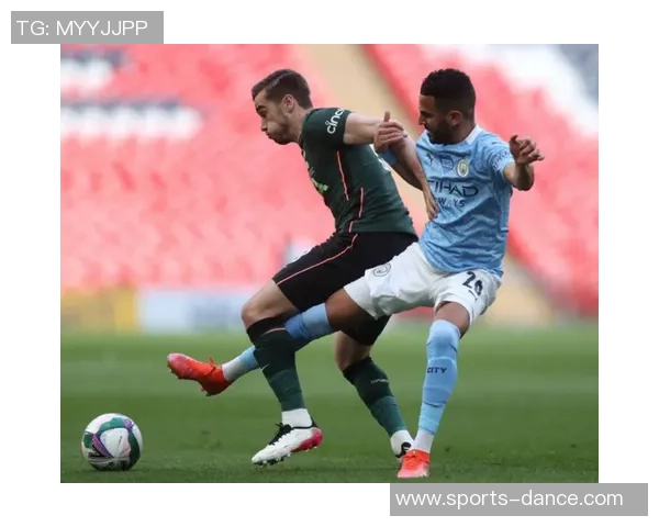 国王杯激战波尔图与曼城战成平局绝杀瞬间引发全场狂欢 国王杯激战波尔图与曼城战成平局绝杀瞬间引发全场狂欢