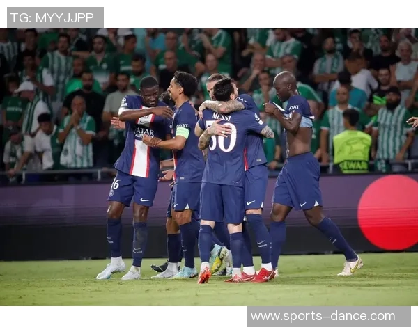 友谊赛巴黎圣日耳曼与尤文图斯战平帽子戏法瞬间引发全场热议 友谊赛巴黎圣日耳曼与尤文图斯战平帽子戏法瞬间引发全场热议