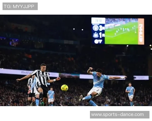 曼城友谊赛大胜那不勒斯红牌事件引发全场热议与惊叹