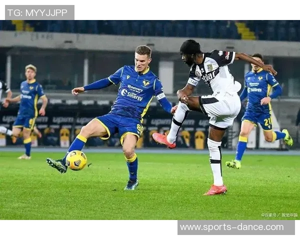 西甲激战:那不勒斯逆转莱比锡红牌事件引发全场热议 西甲激战:那不勒斯逆转莱比锡红牌事件引发全场热议