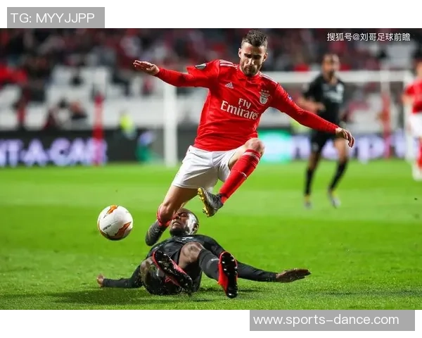 国王杯精彩对决本菲卡逆转AC米兰帽子戏法引爆全场激情