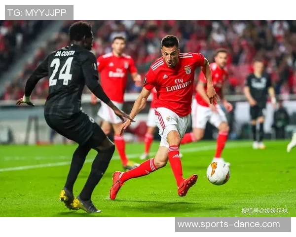 欧联杯激战：本菲卡点球大战险胜阿森纳全场沸腾的瞬间回顾