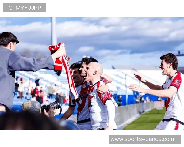 中超精彩对决阿森纳与马竞战成平局帽子戏法点燃全场激情