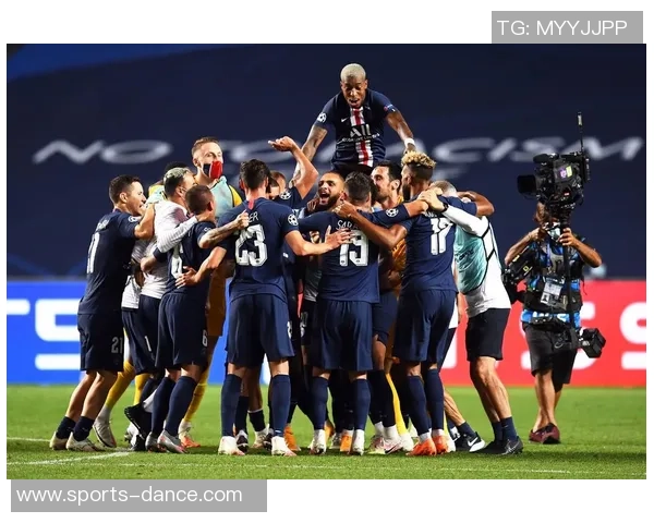 国王杯精彩对决巴黎圣日耳曼小胜本菲卡帽子戏法引燃全场激情